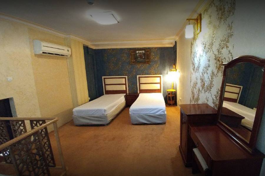 Amir Kabir hotel twin room