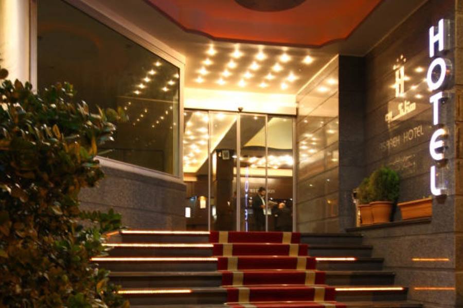 Asareh hotel entrance