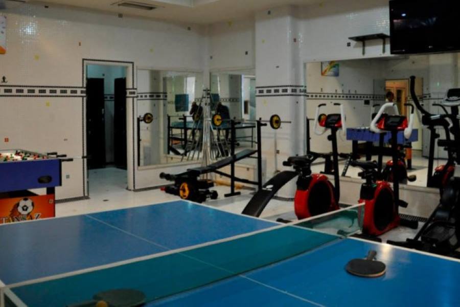 Asareh hotel gym