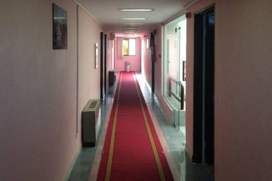 Danesh Hotel corridor