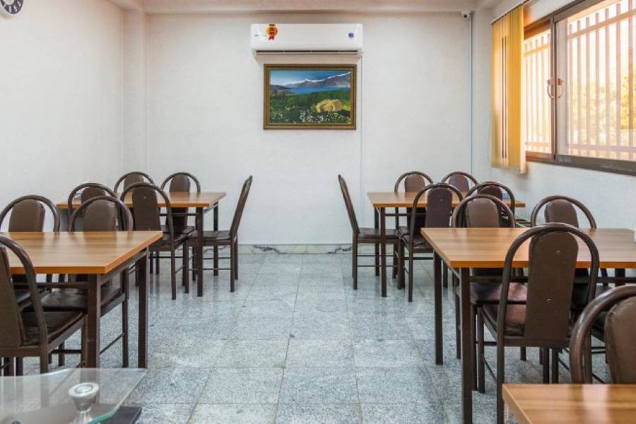 Danesh Hotel restaurant