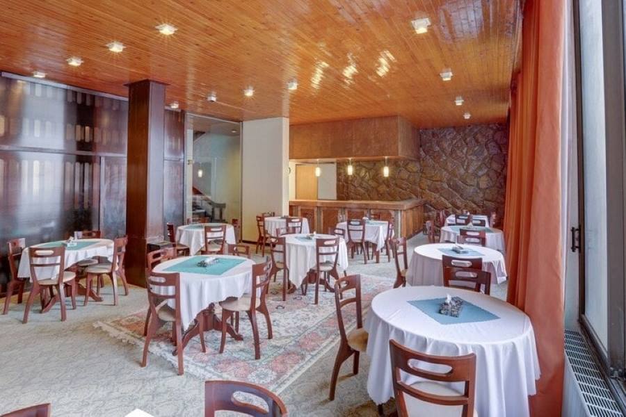 Dizin Hotel Restaurant