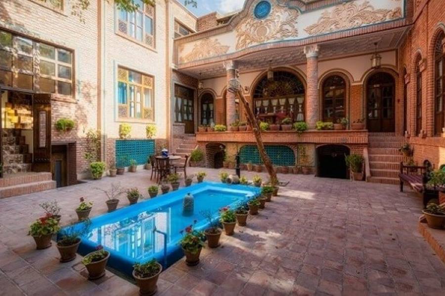 Razzaz Boutique Hotel Tehran